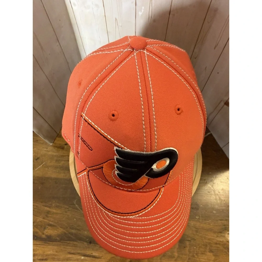 Philadelphia FLYERS Stretch Fit Flex Hat NHL Center Ice Authentic size S/M